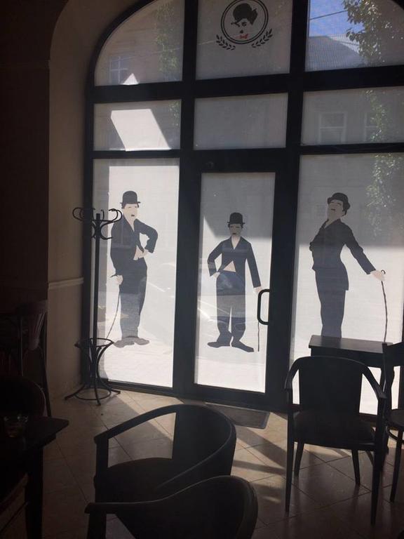 Chaplin Hotel Lviv Bagian luar foto
